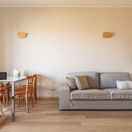 Schiavoni Flexyrent Wifi Apartment Milan Luaran gambar