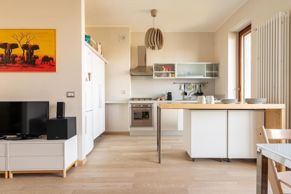 Schiavoni Flexyrent Wifi Apartment Milan Luaran gambar