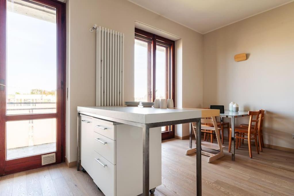 Schiavoni Flexyrent Wifi Apartment Milan Luaran gambar